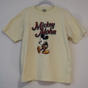 Uniqlo: Mickey Aloha (Mickey Mouse) Men’s T-Shirt - Size Medium
